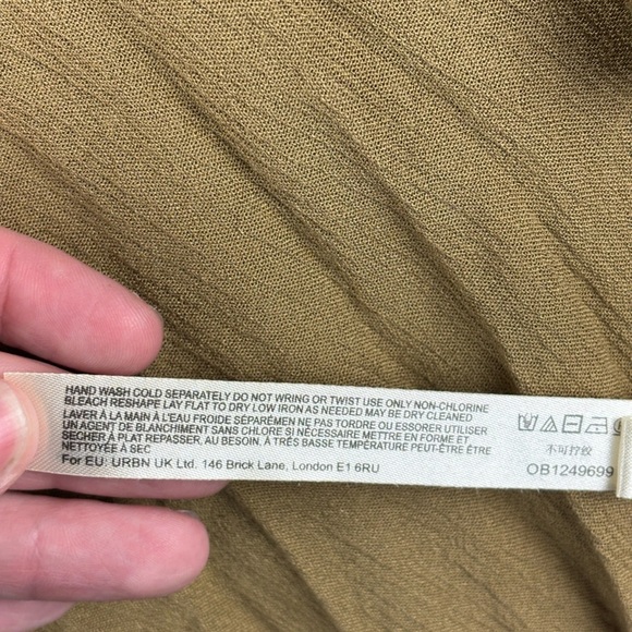 EUC Free People Oversized Olive Button-Front Peasant Blouse Sz S - Picture 14 of 16